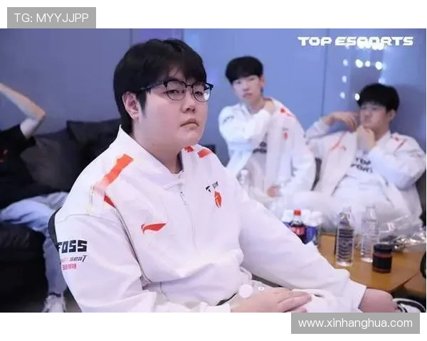 BLG迎战TES争锋对决 全力争夺LPL赛季重要积分