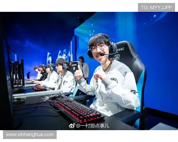 《电竞赛事实时比分更新及战队表现分析》