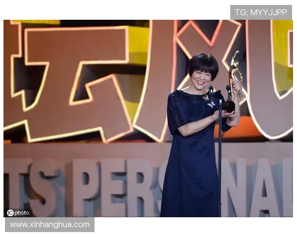 李芳专访：从排球新星到传奇教练的心路历程与成长故事