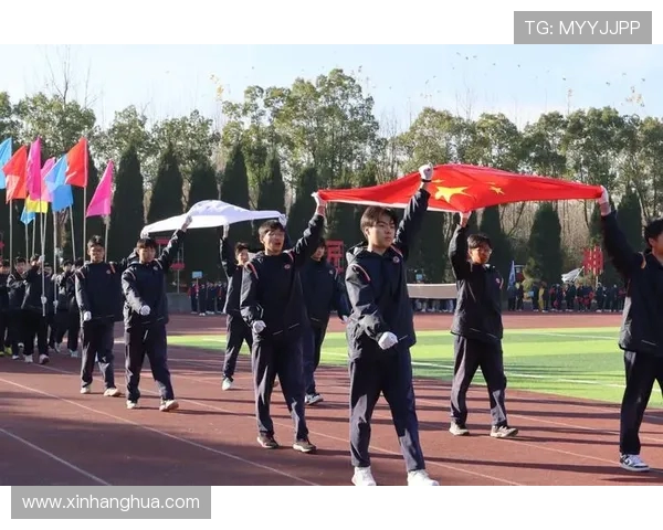 青春逐梦奋勇拼搏展风采凝聚力量共创辉煌新时代体育精神