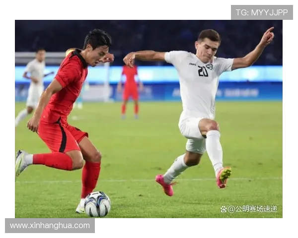 乌兹别克斯坦足球队迎战伊朗队的激烈较量与精彩瞬间分析